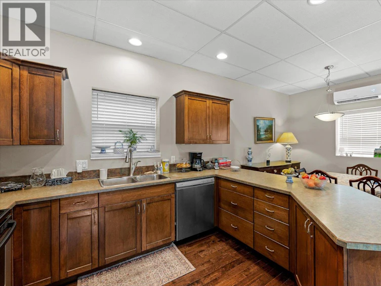 4619 Gordon Drive, Kelowna, BC, V1W 1T5 - 68