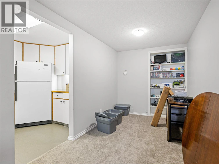 4619 Gordon Drive, Kelowna, BC, V1W 1T5 - 44