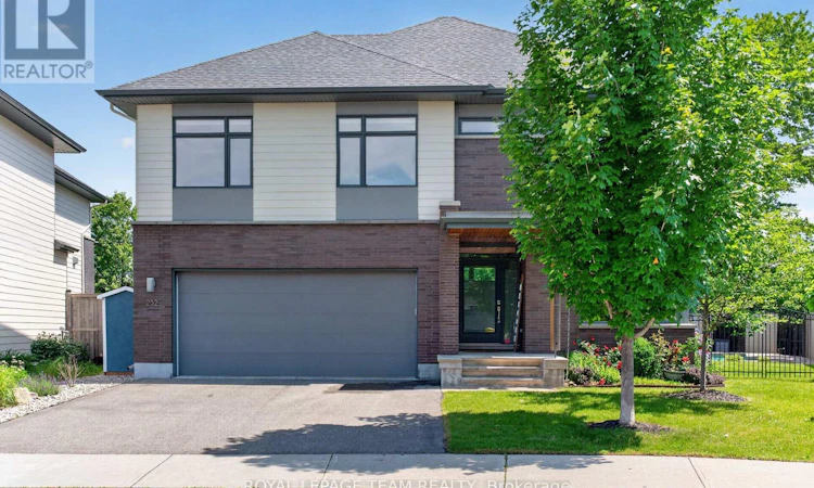 252 Sunnyridge Crescent