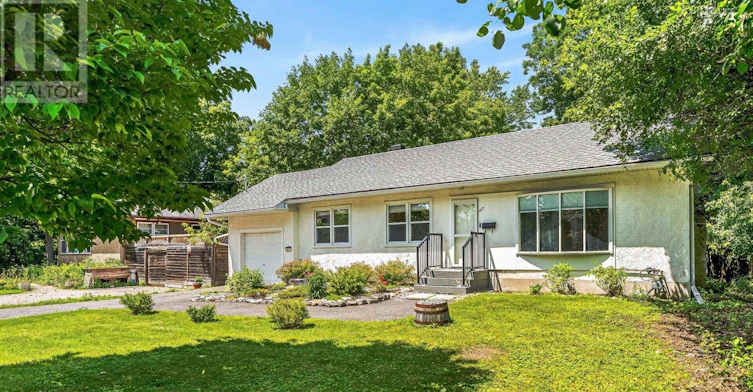 427 Pleasant Park Road, Ottawa, ON, K1H 5M9 - 4