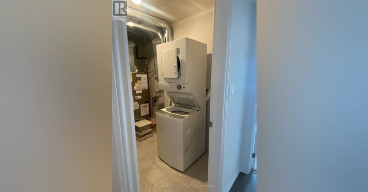 3-9 Hay Lane, Barrie, ON, L9J 0C2 - 11