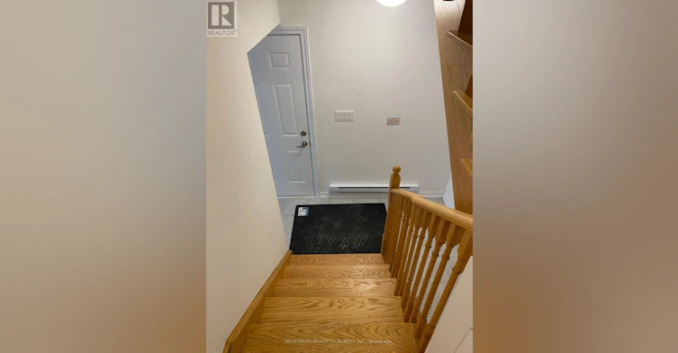 4-9 Hay Lane, Barrie, ON, L9J 0T5 - 4