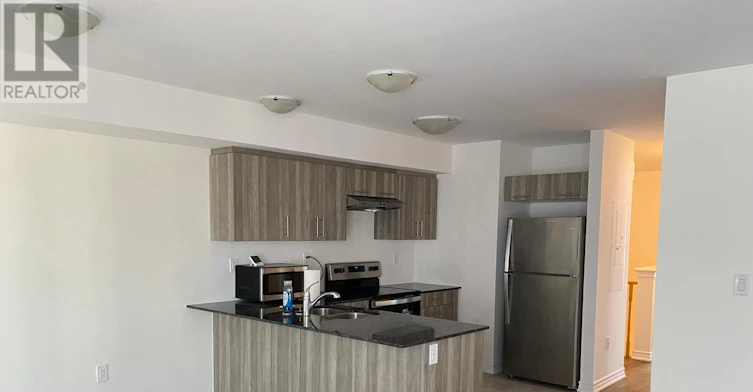 4-9 Hay Lane, Barrie, ON, L9J 0T5 - 8