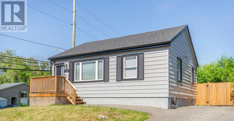 170 Emerson Street, Hamilton, ON, L8S 2Y2 - 2