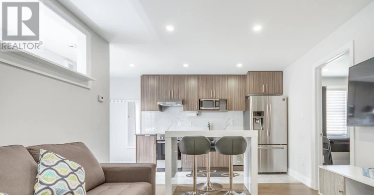 170 Emerson Street, Hamilton, ON, L8S 2Y2 - 8