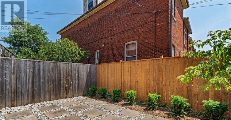 40 Ashley Street, Hamilton, ON, L8L 5S6 - 24