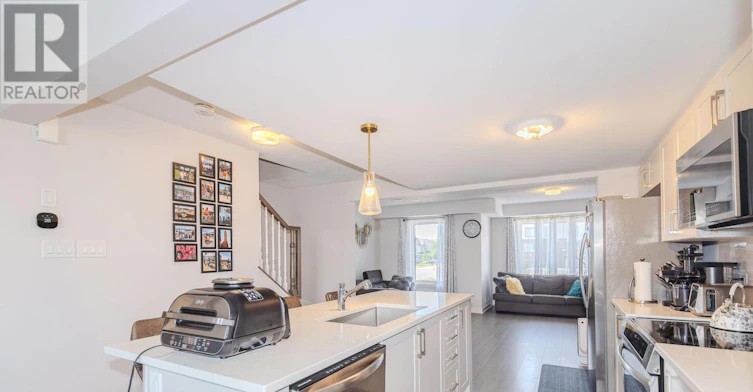 742 Kinstead Pvt Private, Ottawa, ON, K2S 3B3 - 7