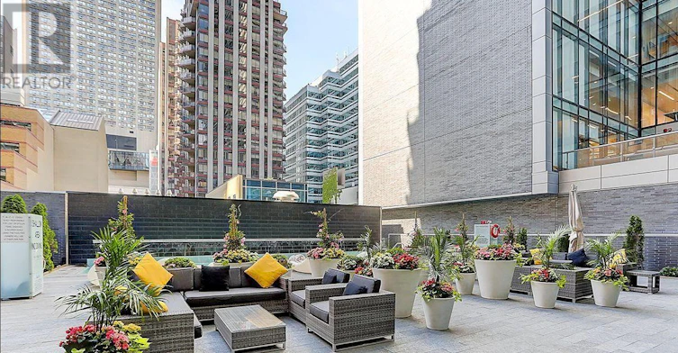 607-42 Charles Street E, Toronto, ON, M4Y 1T4 - 7