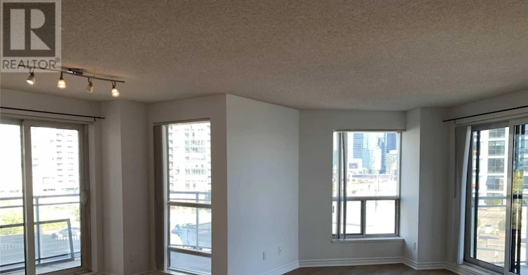 709-410 Queens Quay Way, Toronto, ON, M5V 2Z3 - 2