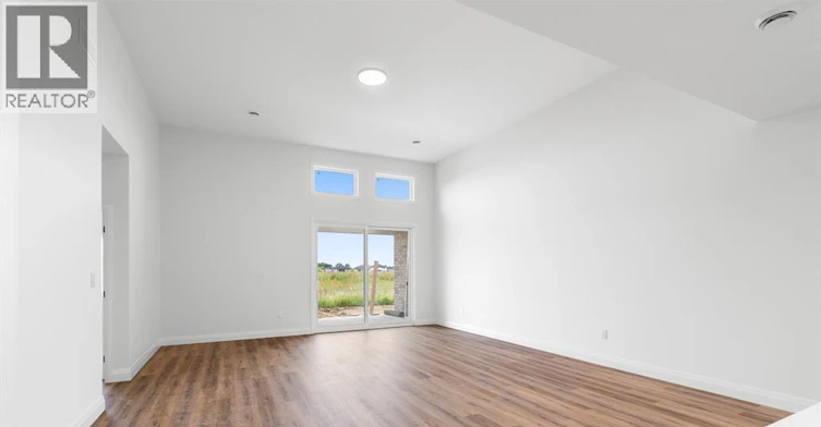 A (UPPER-156 Mclellan Avenue, Amherstburg, ON, N9V 0H1 - 12