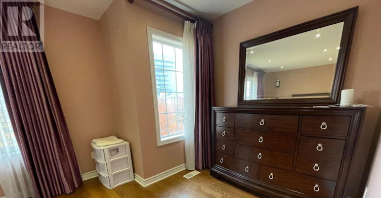 75 Leitchcroft Crescent, Markham, ON, L3T 7T9 - 9