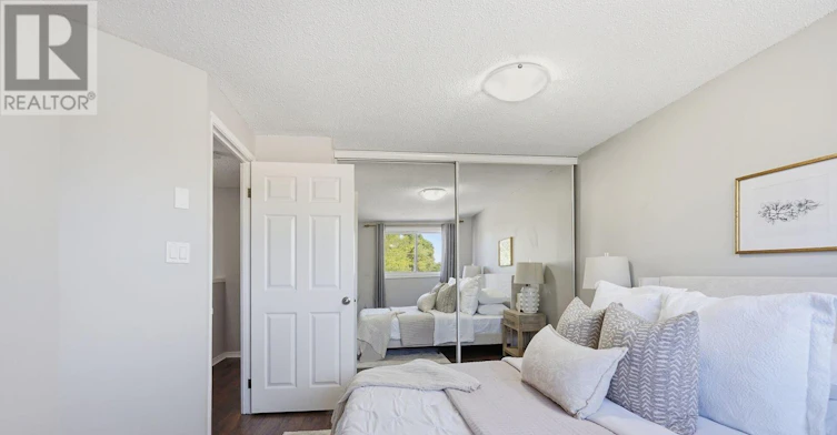 10-215 Commissioners Road, London, ON, N6J 1X9 - 15