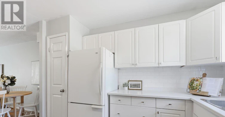 10-215 Commissioners Road, London, ON, N6J 1X9 - 6