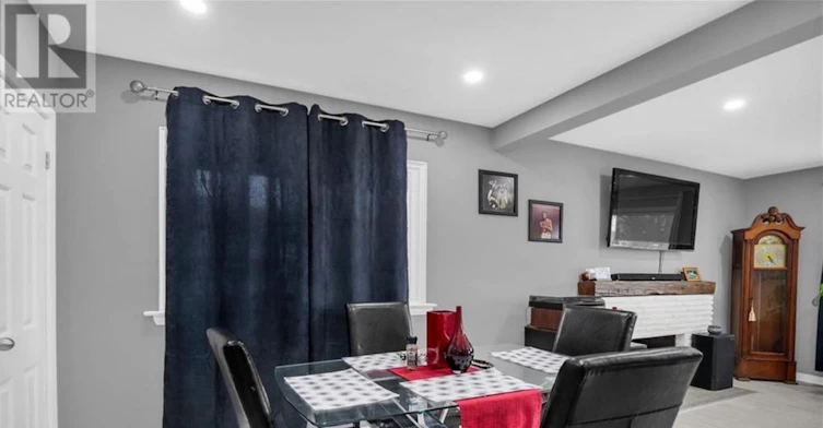 200 Renfro Crescent, London, ON, N5V 3B7 - 6