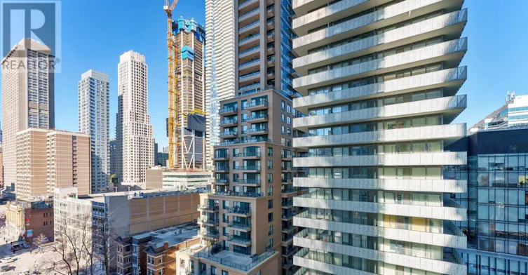 1109-45 Charles Street E, Toronto, ON, M4Y 0B8 - 25