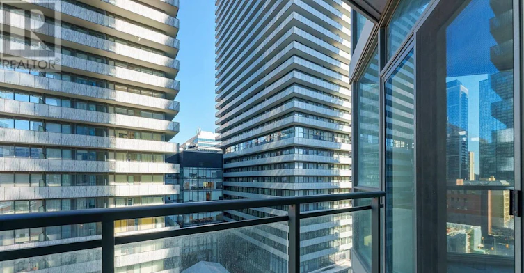 1109-45 Charles Street E, Toronto, ON, M4Y 0B8 - 24