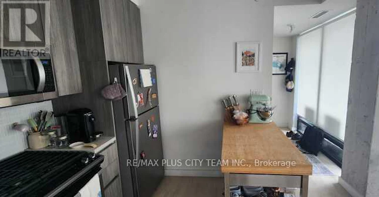309-246 Logan Avenue, Toronto, ON, M4M 0E9 - 6