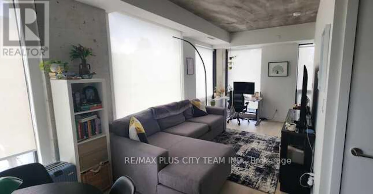 309-246 Logan Avenue, Toronto, ON, M4M 0E9 - 3