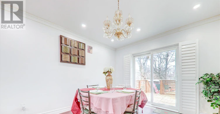 50 Chestnut Crescent, Toronto, ON, M1L 1Y5 - 7