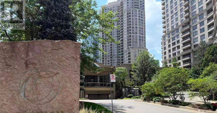 331-3888 Duke Of York Boulevard, Mississauga, ON, L5B 4P5 - 2