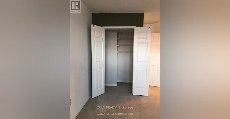 PRIMARY ROOM IN 1402-15 Mcmurrich Street, Toronto, ON, M5R 3M6 - 2