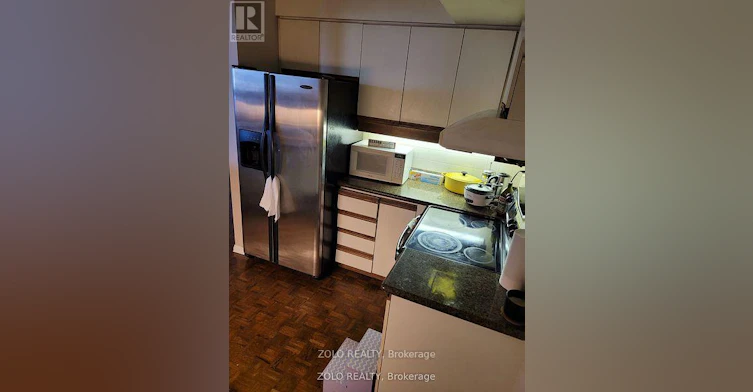 PRIMARY ROOM IN 1402-15 Mcmurrich Street, Toronto, ON, M5R 3M6 - 5