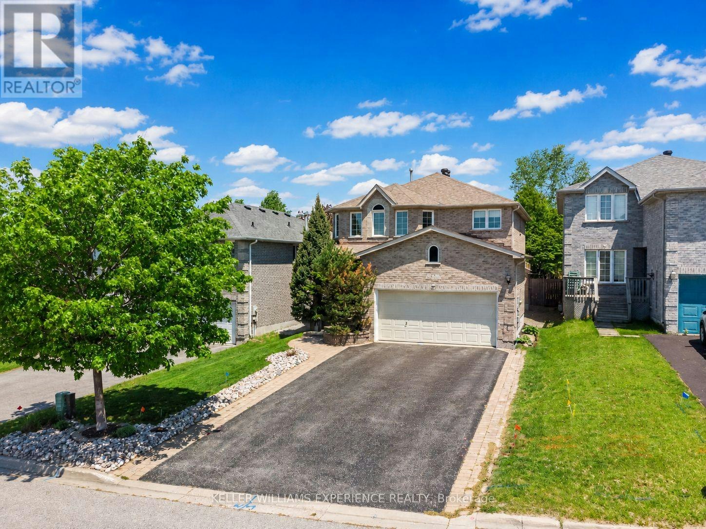 25 Muir Drive, Barrie, ON, L4N 0J1
