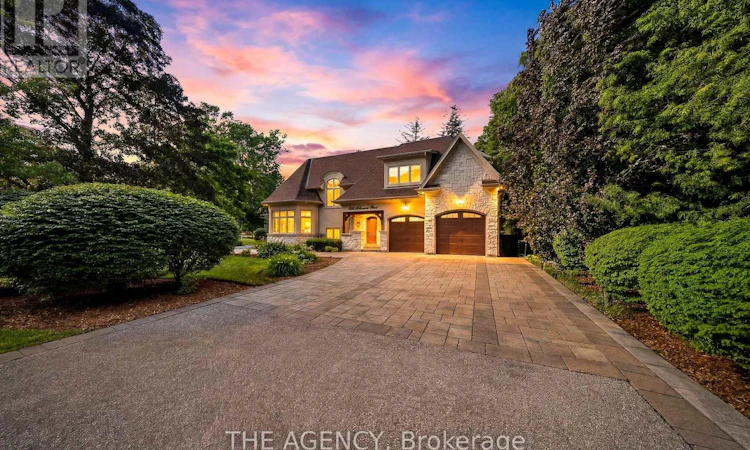 1098 Lakeshore Road W