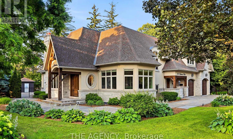 1098 Lakeshore Road W