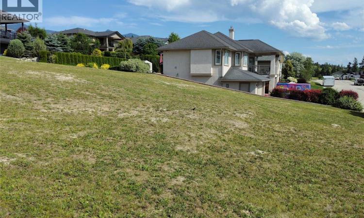 1002 Selkirk Drive