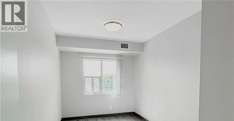 211-595 Strasburg Road, Kitchener, ON, N2E 4J1 - 12
