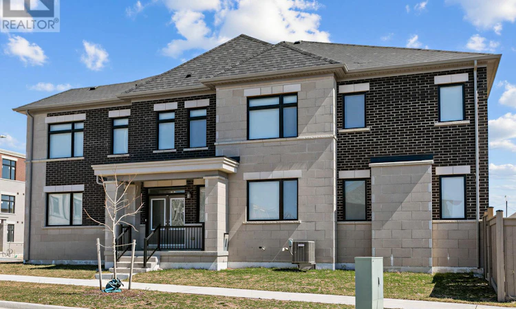 41 Robert Eaton Avenue
