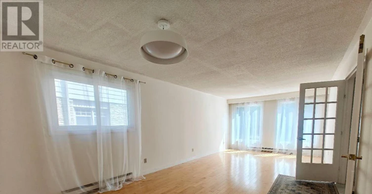 67 Emmeloord Crescent, Markham, ON, L3R 1P9 - 2