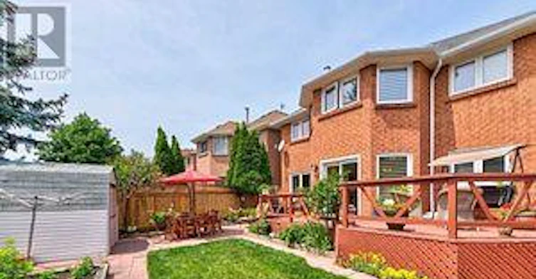 382 Bud Gregory Boulevard, Mississauga, ON, L4Z 2P8 - 2