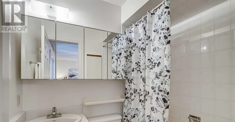 MAIN-128 Adam Place, Newmarket, ON, L3Y 8C4 - 11