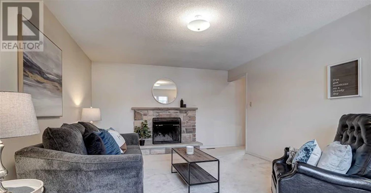 MAIN-128 Adam Place, Newmarket, ON, L3Y 8C4 - 7