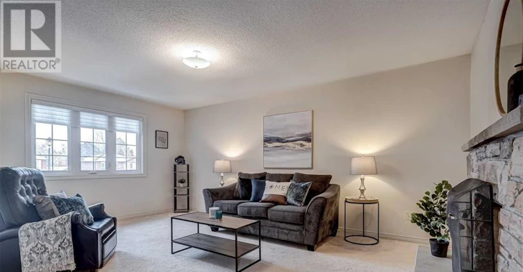 MAIN-128 Adam Place, Newmarket, ON, L3Y 8C4 - 6