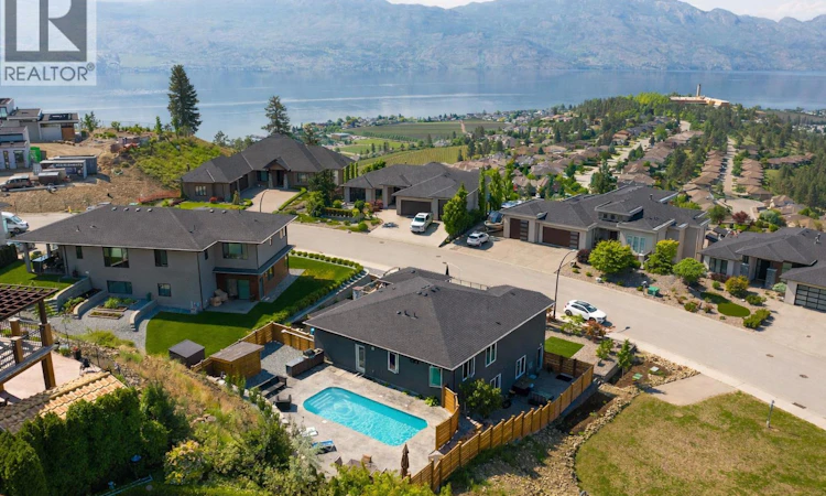 3284 Vineyard View Drive