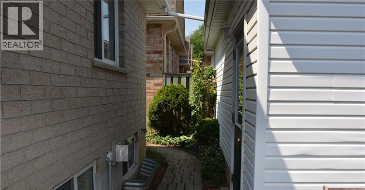 49-461 Columbia Street W, Waterloo, ON, N2T 2P5 - 24