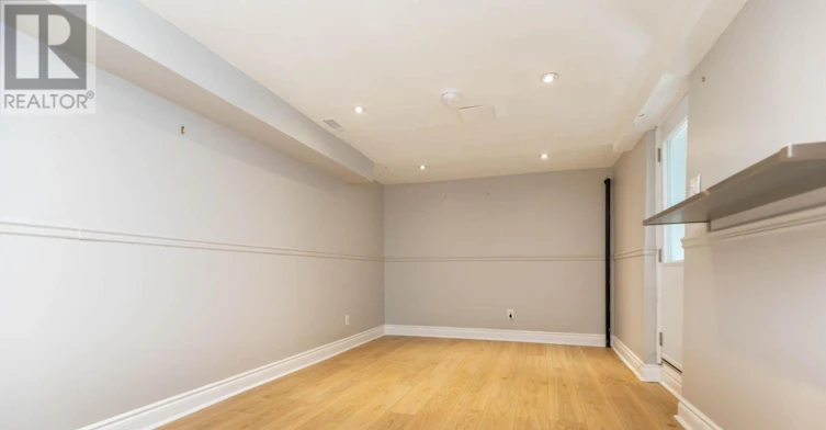 BSMT-1316 Queen Street E, Toronto, ON, M4L 1C5 - 4