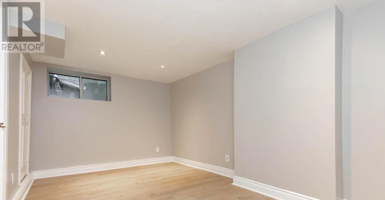 BSMT-1316 Queen Street E, Toronto, ON, M4L 1C5 - 11