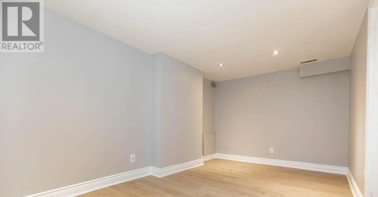 BSMT-1316 Queen Street E, Toronto, ON, M4L 1C5 - 13