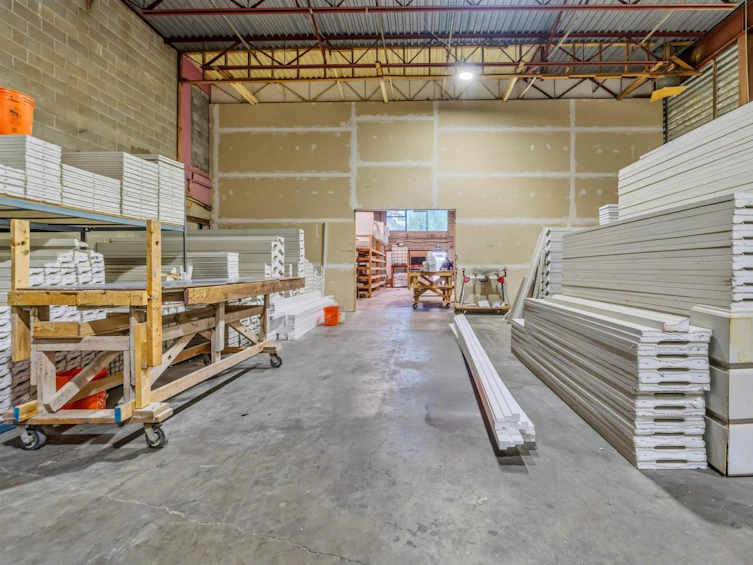 12050 90 Avenue, Surrey, BC, V3V 1B5 - 13