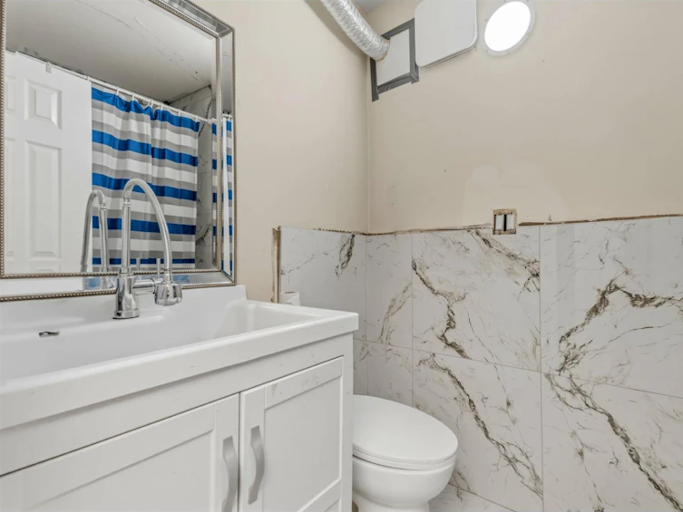 12050 90 Avenue, Surrey, BC, V3V 1B5 - 30