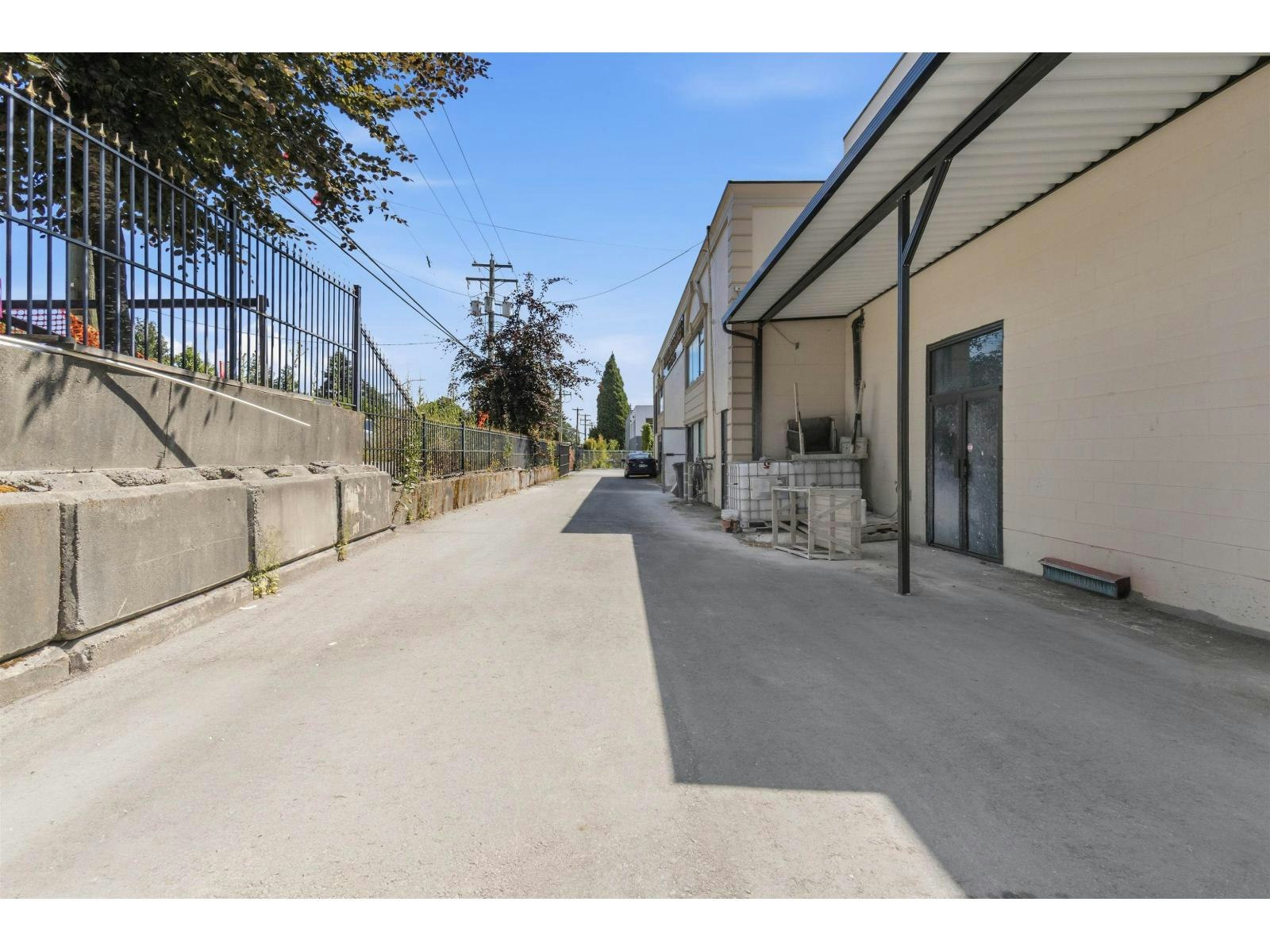 12050 90 Avenue, Surrey, BC, V3V 1B5 - 8