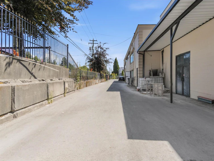 12050 90 Avenue, Surrey, BC, V3V 1B5 - 8