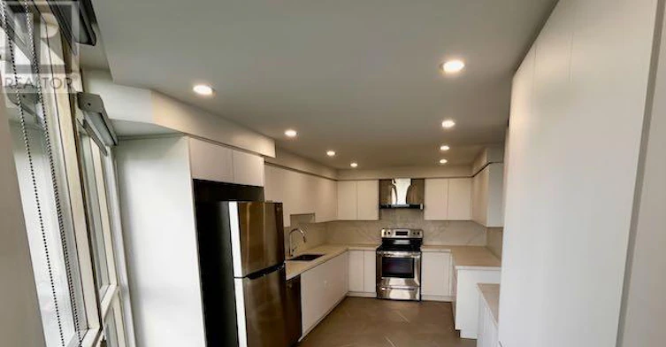 1207-7300 Yonge Street, Markham, ON, L4J 7Y5 - 6