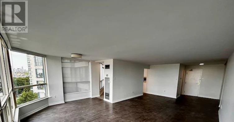 1207-7300 Yonge Street, Markham, ON, L4J 7Y5 - 3