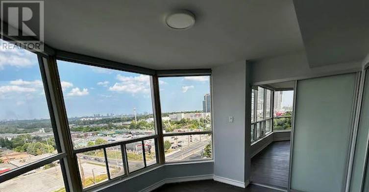 1207-7300 Yonge Street, Markham, ON, L4J 7Y5 - 4