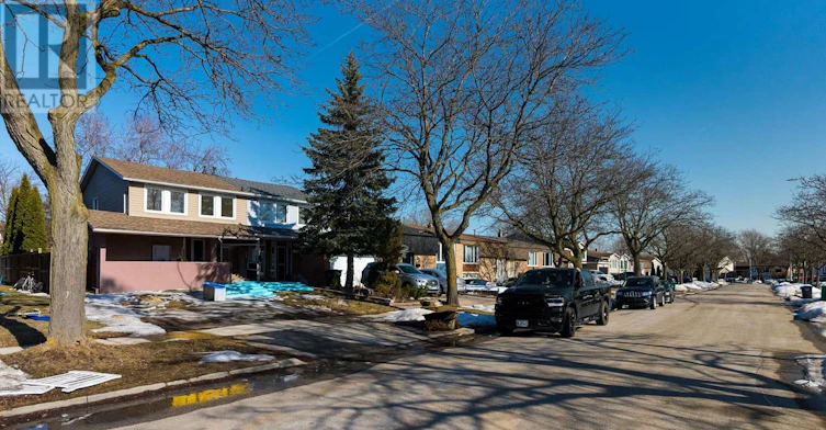 UPPER-6419 Chaumont Crescent, Mississauga, ON, L5N 2M7